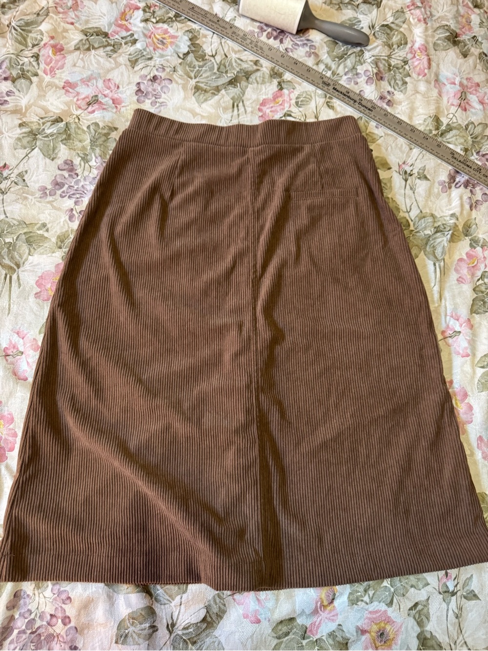 NWT Halara AuraCord Cloud Brown Corduroy Midi Skirt Women’s M Flap Pocket - Picture 6 of 6